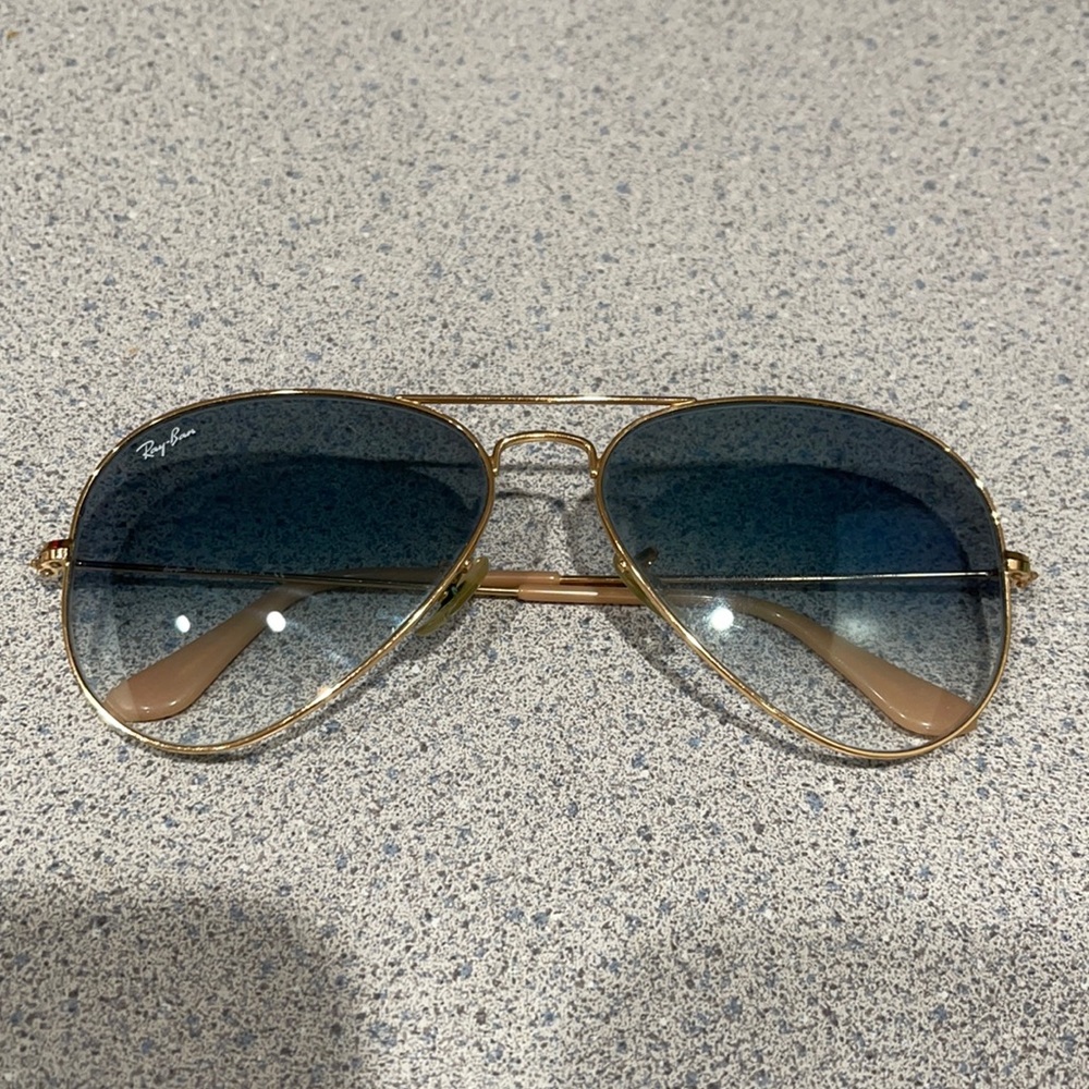 Rayban Large Avaiator Sunglasses